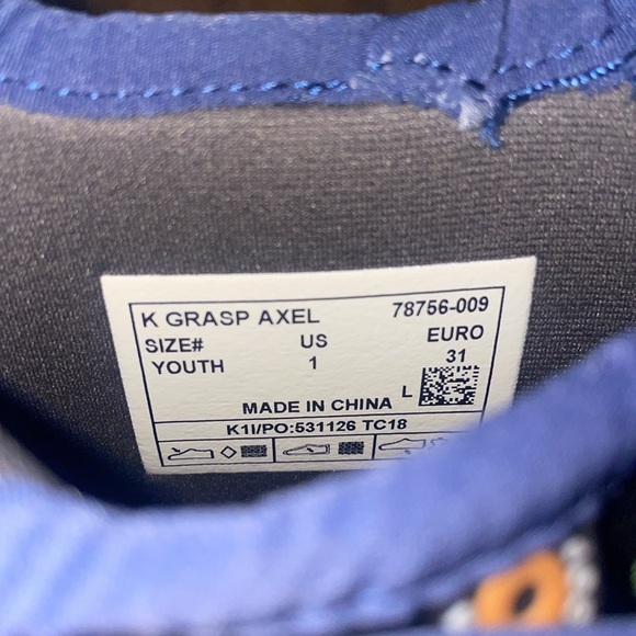 Kids Bogs Waterproof Boots with Camo Design - Picture 10 of 10